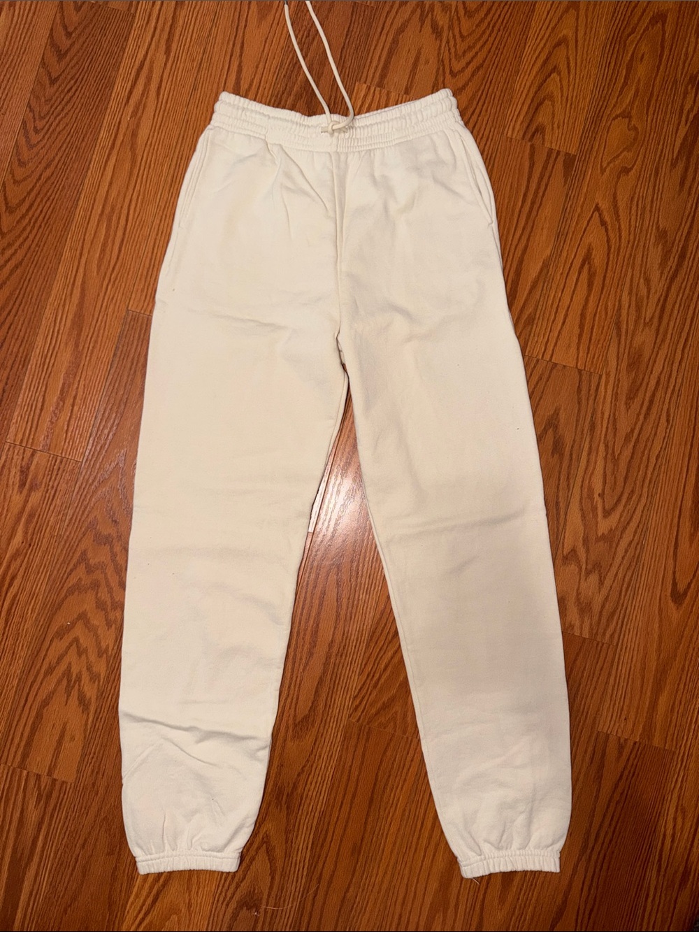 Uniqlo women’s sweatpants